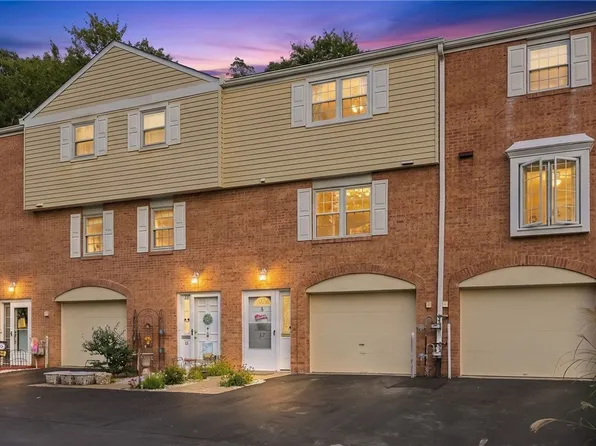 37 Oxford Ct, Pittsburgh, PA 15237