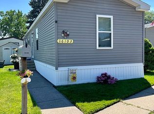 26103 5th St, Taylor, MI 48180