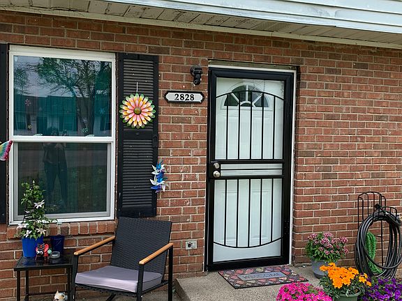 5th image of 2846 Vista Ln