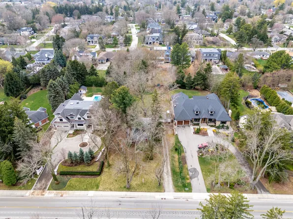 362 4th Line, Oakville, ON L6L 5A4