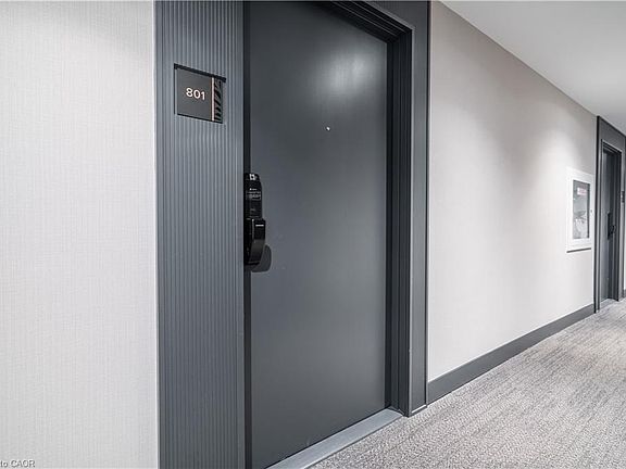 4th image of 395 Dundas St W #801
