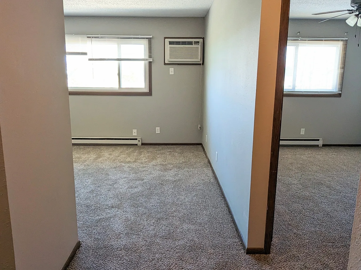 100 Oak St — Photo 3