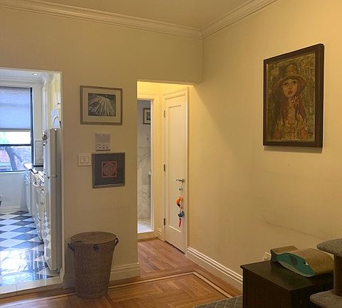 3rd image of 401 E 79th St #2F