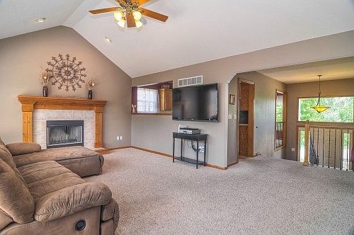 5th image of 21922 W 51st Pl