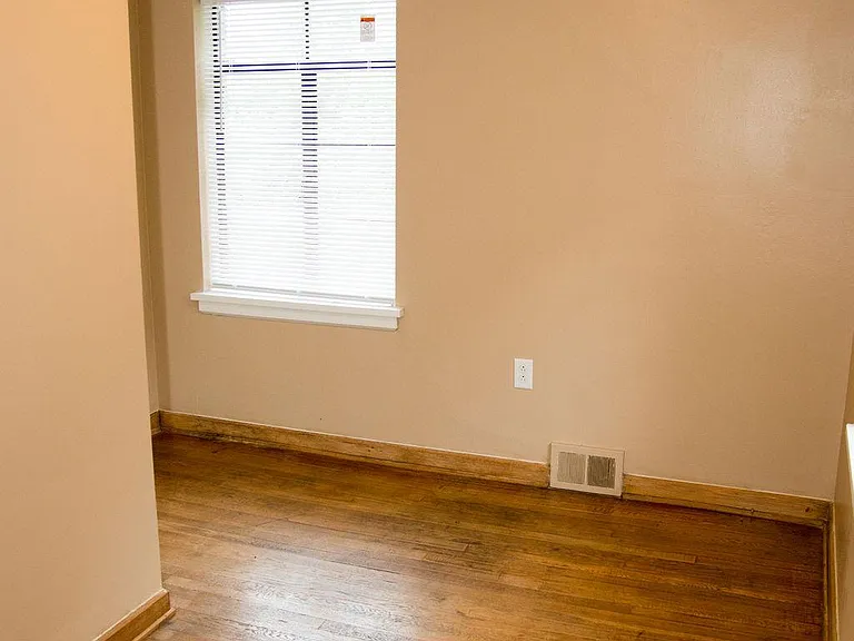 1223 Greenbrier Rd #1/2 — Photo 33