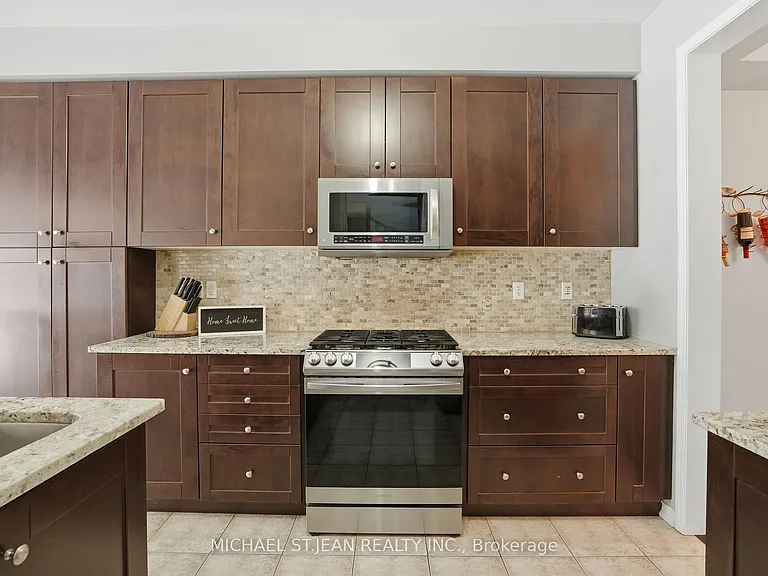 63 Fowler Dr — Photo 21