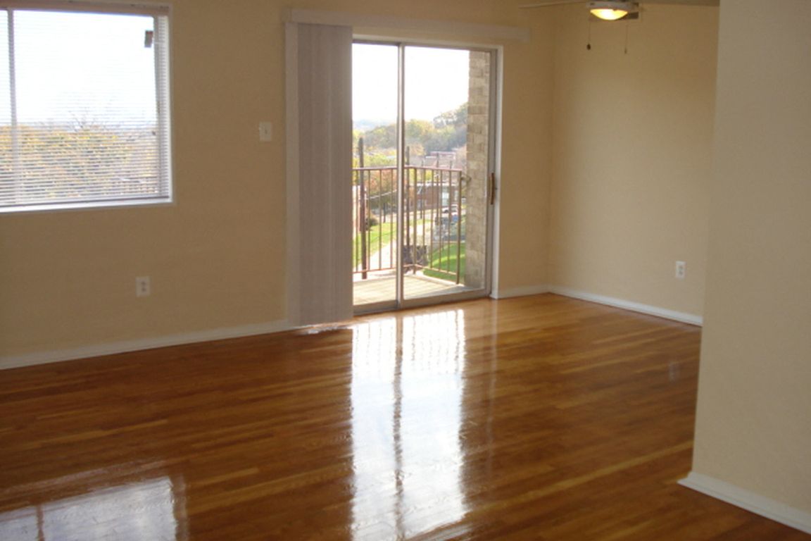 Clermont living and dining area