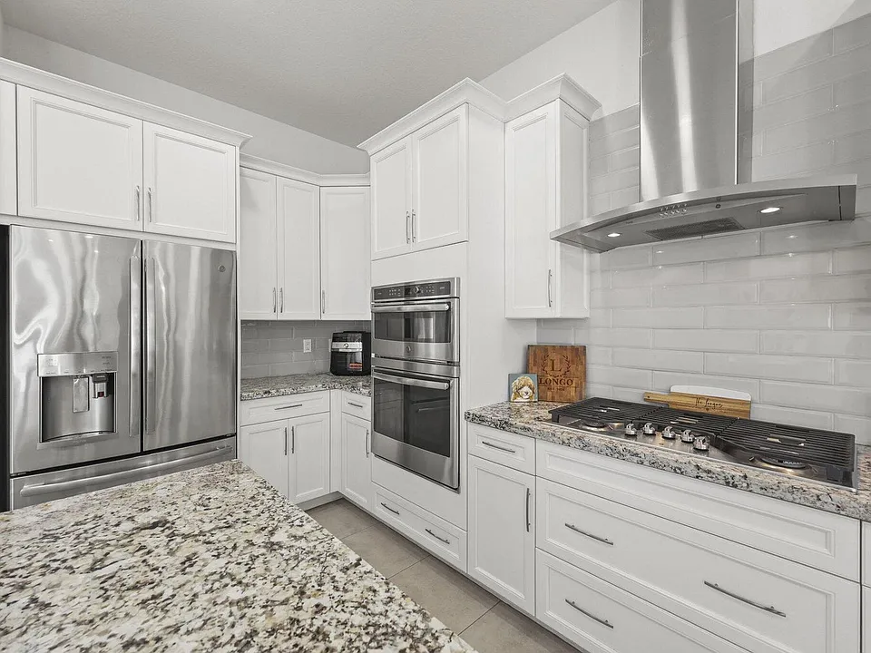10432 N Lago Vista Cir