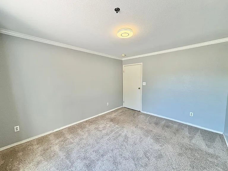 2130 Alicia Point #103 — Photo 14