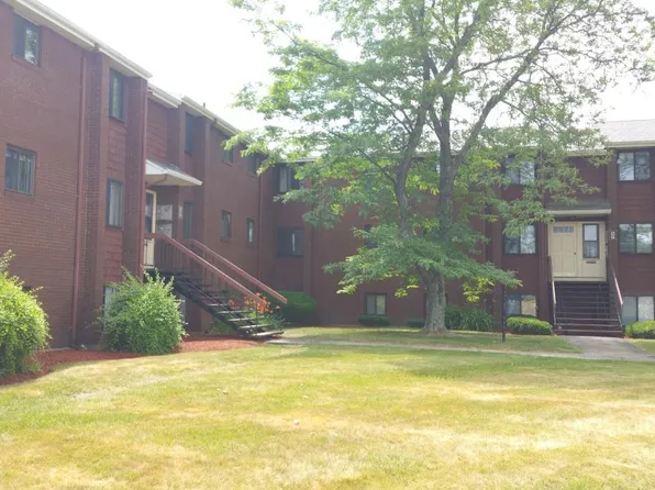 1 Tsienneto Rd Unit 20, Derry, NH 03038