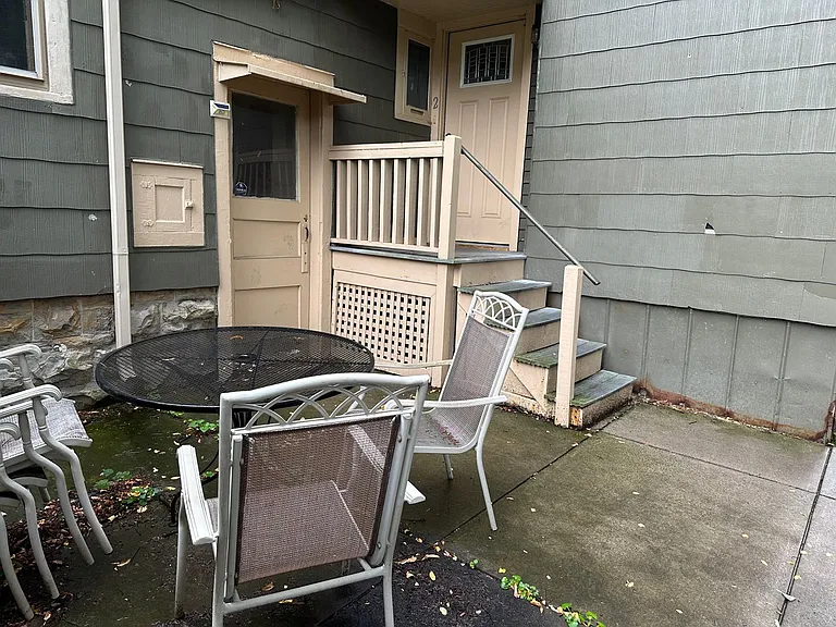 103 Dartmouth St — Photo 3