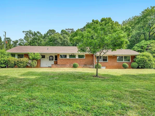 4965 Bower Rd, Roanoke, VA 24018