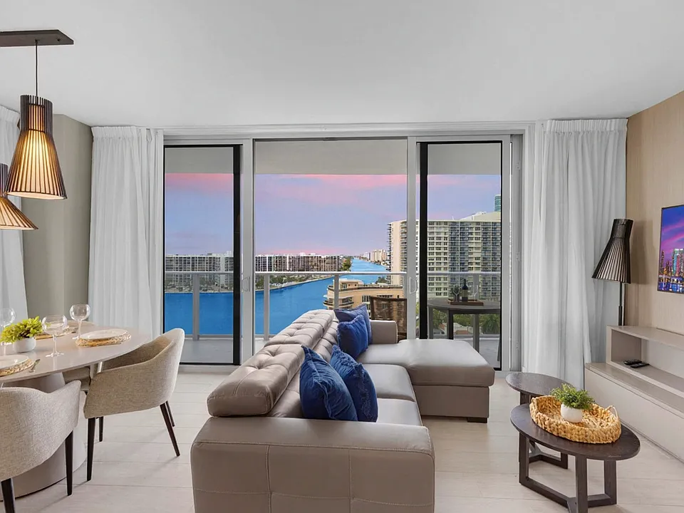 4010 S Ocean Dr #ID1352082P