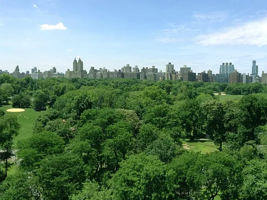 Sold by Sotheby's International Realty | media 1