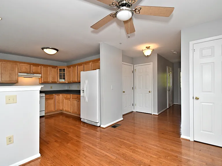 1028 Balley Dr — Photo 7