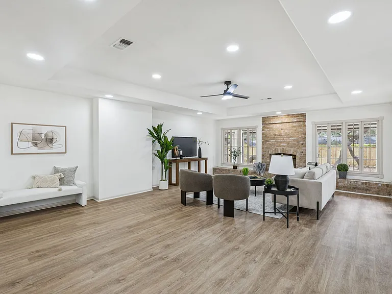 320 El Portal Dr — Photo 37