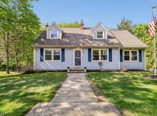 24 High St, Bloomsbury Boro, NJ 08804