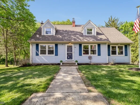 24 High St, Bloomsbury Boro, NJ 08804