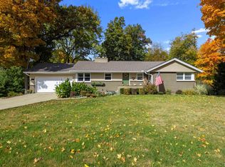 51 Lynnwood Ct, Morton, IL 61550