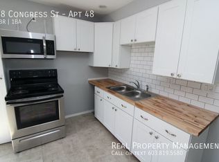 48 Congress St APT 48, Rochester, NH 03867