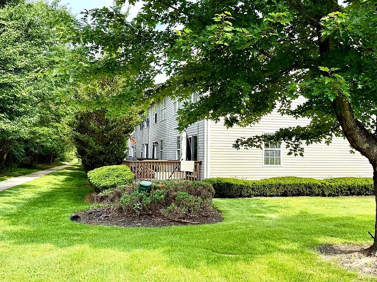 7 Jill Ct — Photo 19