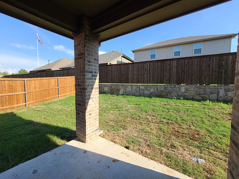 16020 Aquilla Way — Photo 12