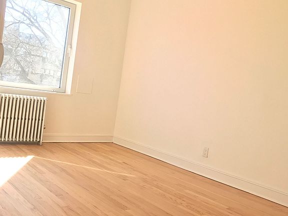 5th image of 8531 Eliot Ave
