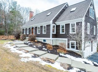 1 Birchwood Dr, Southampton, MA 01073