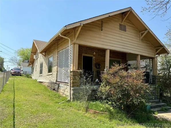 307 N 3rd St, Henryetta, OK 74437