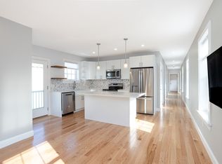 3 Vaughan Ave, Newport, RI 02840