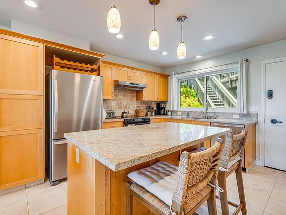 5th image of 101 Shell Dr #3