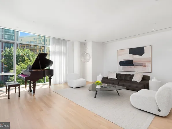 1177 22nd St NW Unit 2K, Washington, DC 20037