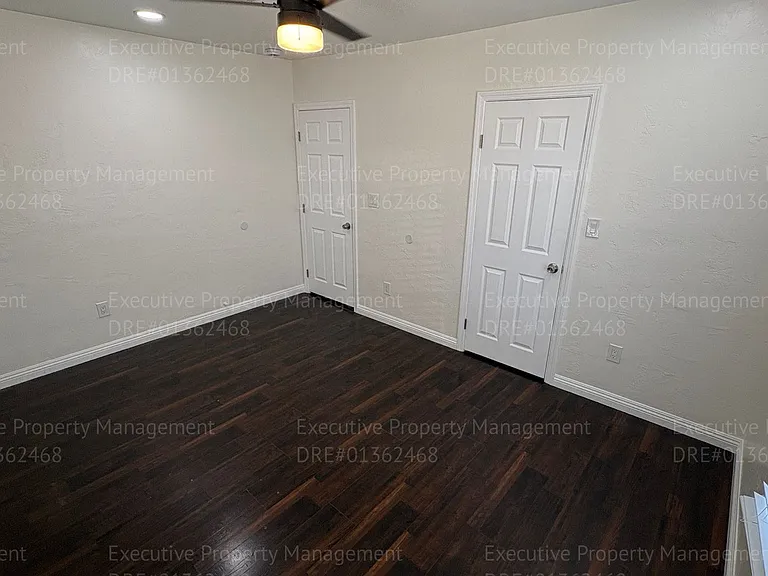 104 S Kincaid St — Photo 16
