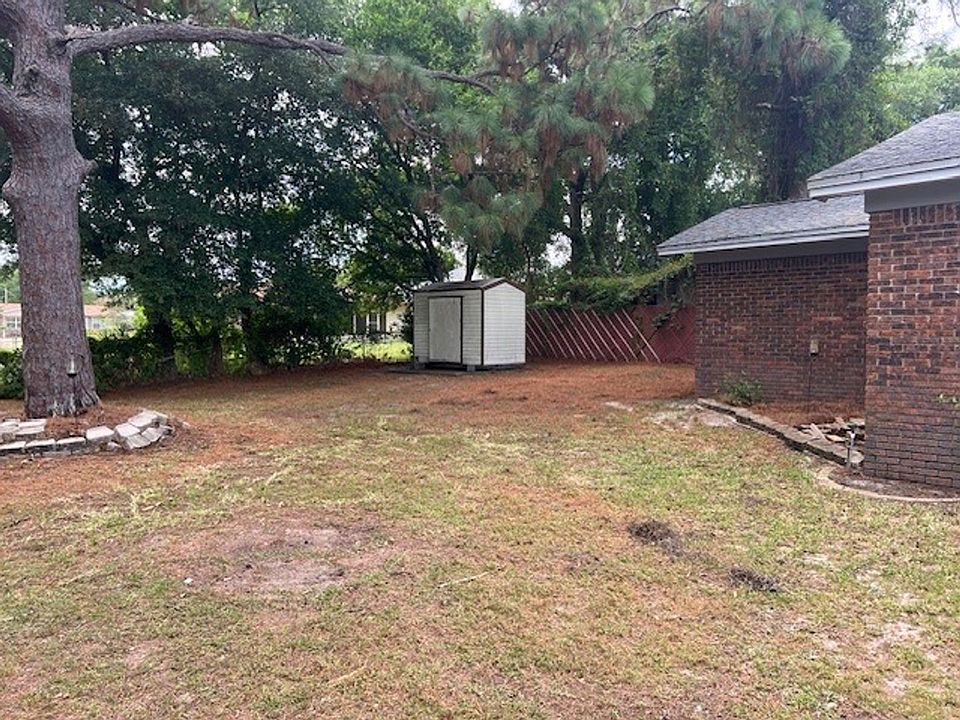 1st image of 38 Sellers Pl NW