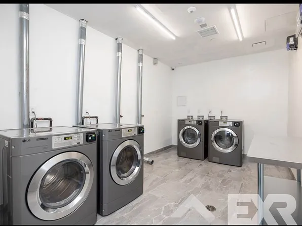 2230 Cropsey Avenue image 49 of 59