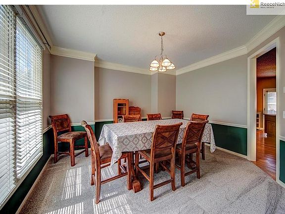 13602 W 129th St, Olathe, Ks 66062; Dinning off entry.  Easy Conversion to a Main floor Office Space.