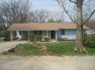 217 S Remmele St, Riley, KS 66531