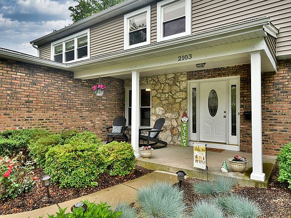 2nd image of 2103 E Lillian Ln