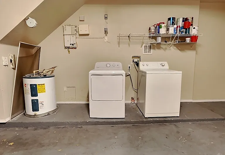 5236 Hampton Beach Pl — Photo 3