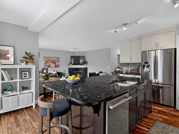 47 E Chaparral Cmn SE, Calgary, AB T2X 3N1