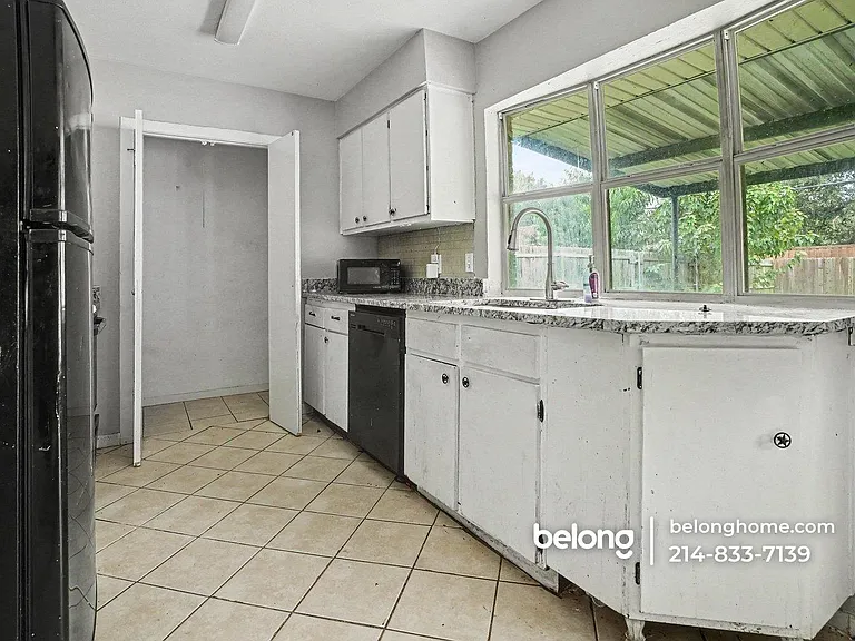 423 Southlake Dr — Photo 7