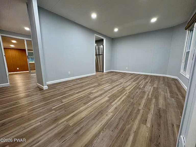 108 Spruce Dr — Photo 8