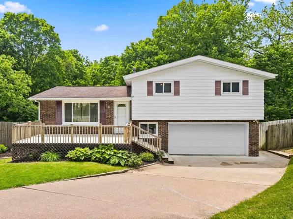 113 Siesta Dr, Washington, IL 61571