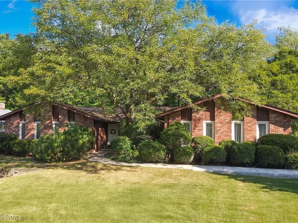 32075 Haverhill Dr, Solon, OH 44139