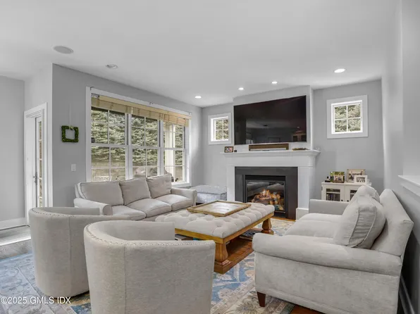 77 Havemeyer Ln Unit 53, Stamford, CT 06902