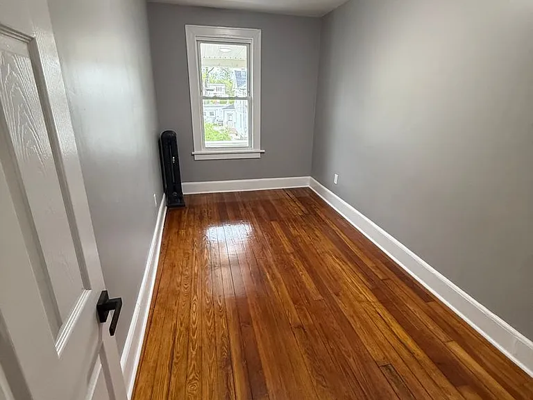 266 Linden St — Photo 11