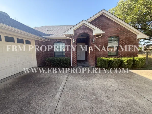 163 Highland Dr, Ennis, TX 75119