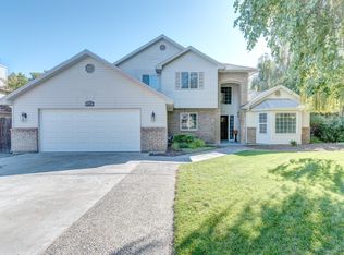 2620 Eastwood Ave, Richland, WA 99352