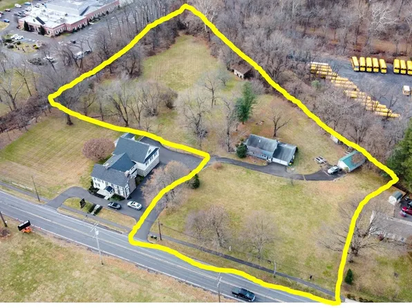 518 S State St, Newtown, PA 18940