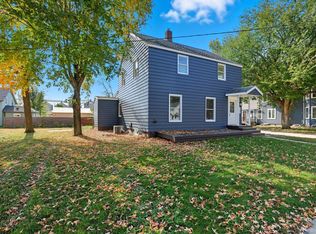 259 Cossairt Ave W, Eden Valley, MN 55329